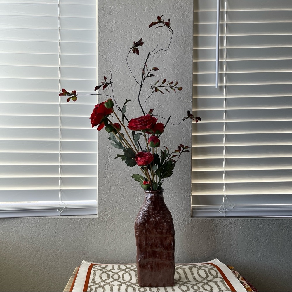 New Brown Rustic Handcrafted Ceramic Art Vase& Artificial Flowers | Vase & Flow